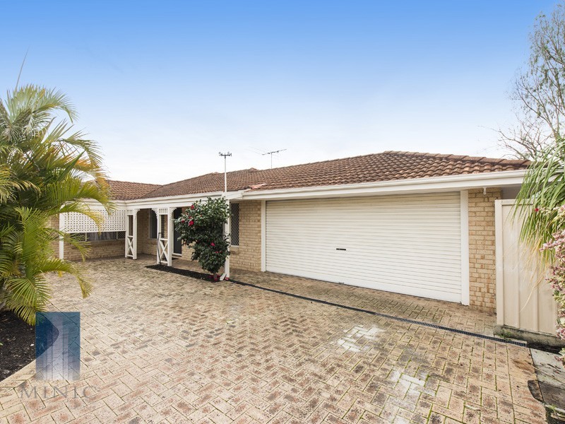 2/44 Bradshaw Crescent, Manning WA 6152