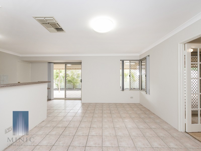 2/44 Bradshaw Crescent, Manning WA 6152