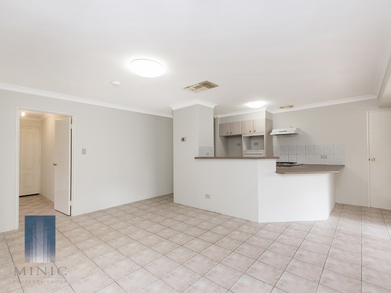 2/44 Bradshaw Crescent, Manning WA 6152