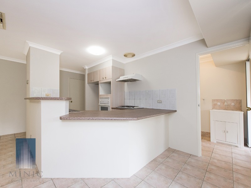 2/44 Bradshaw Crescent, Manning WA 6152