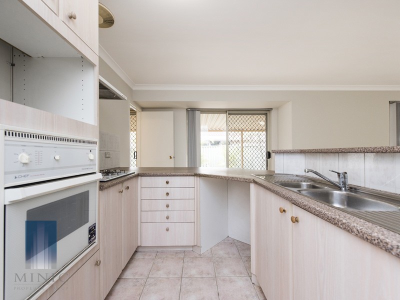 2/44 Bradshaw Crescent, Manning WA 6152