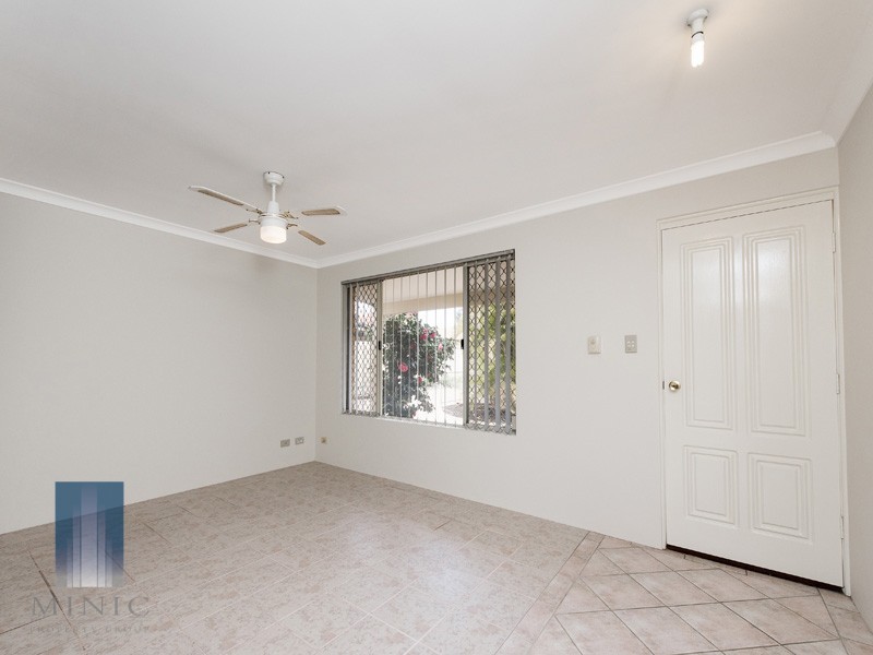 2/44 Bradshaw Crescent, Manning WA 6152