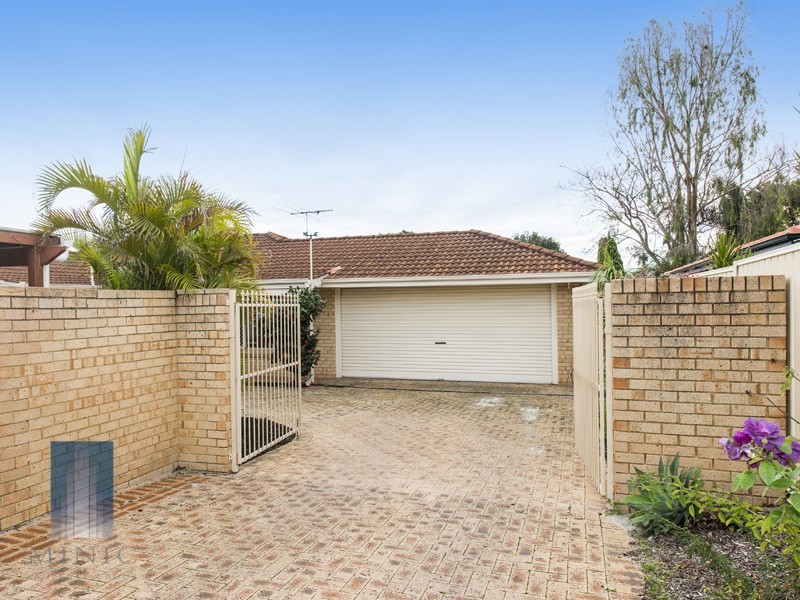 2/44 Bradshaw Crescent, Manning WA 6152