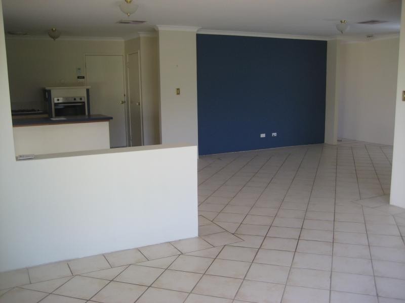 2 Excelsior Drive, Canning Vale WA 6155
