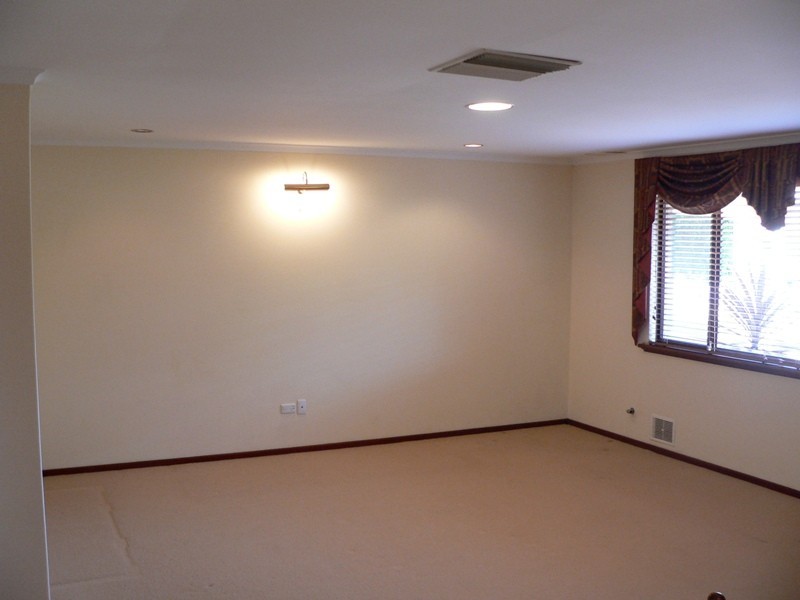 5 Mercer Road, Riverton WA 6148