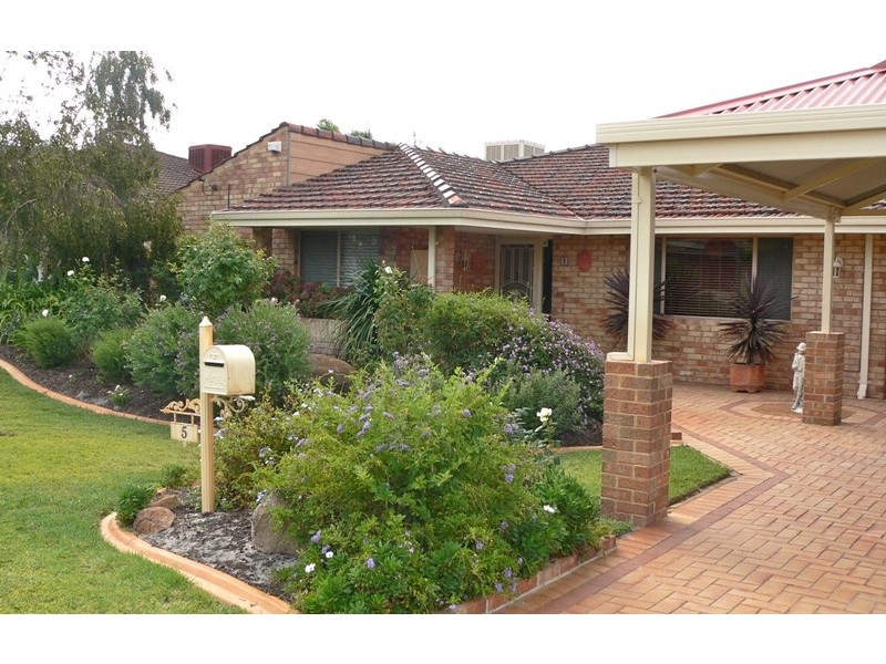 5 Mercer Road, Riverton WA 6148