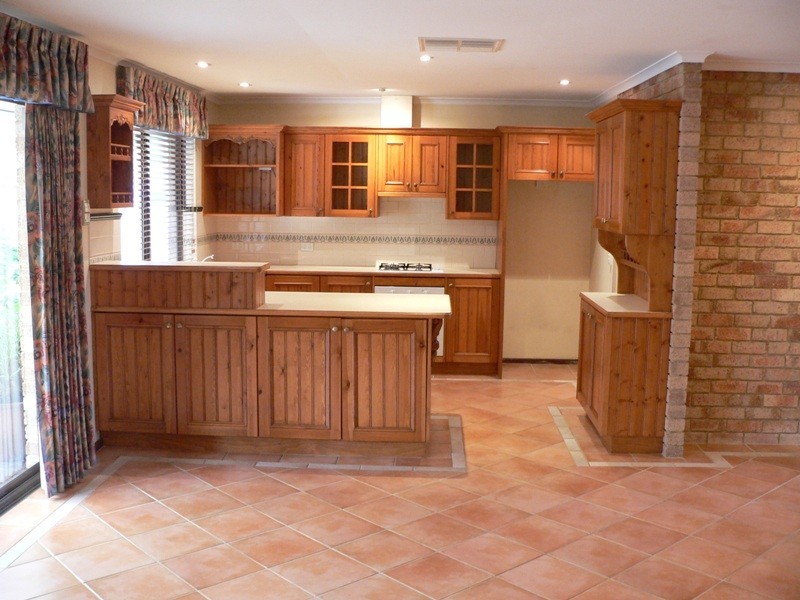 5 Mercer Road, Riverton WA 6148