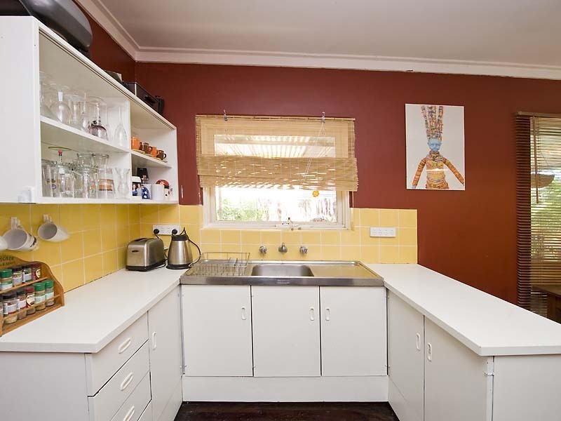 7  Michelle Street, Wilson WA 6107