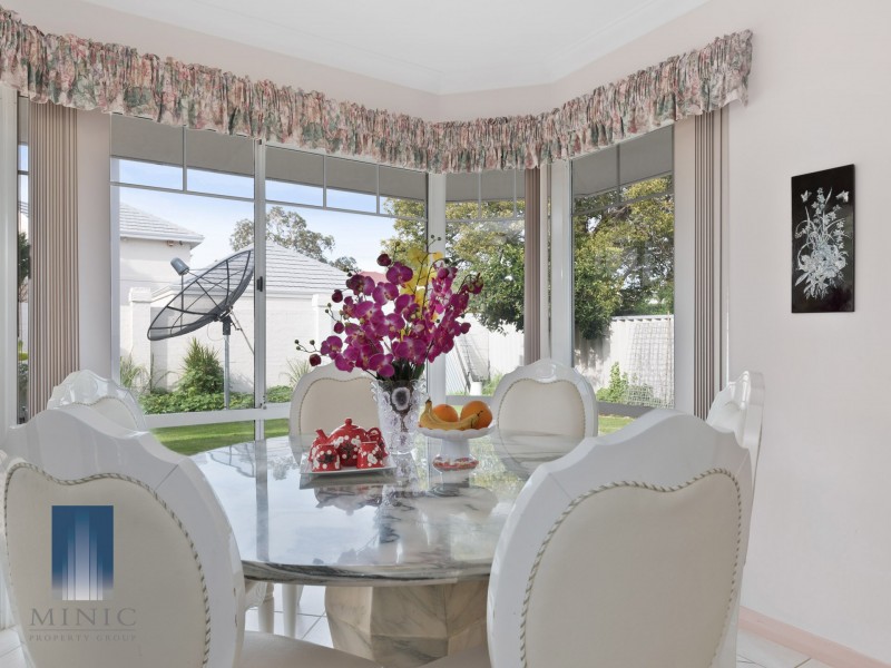 2/438 Riverton Drive East, Riverton WA 6148