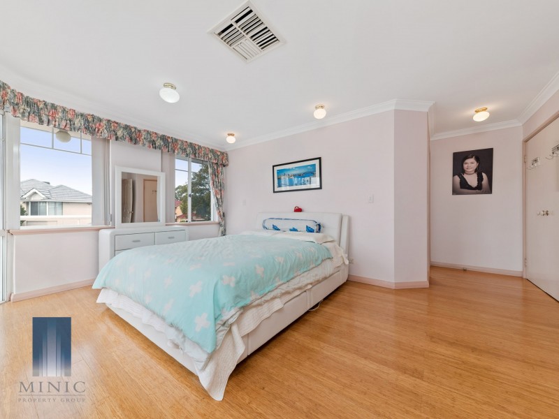 2/438 Riverton Drive East, Riverton WA 6148