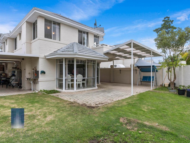 2/438 Riverton Drive East, Riverton WA 6148