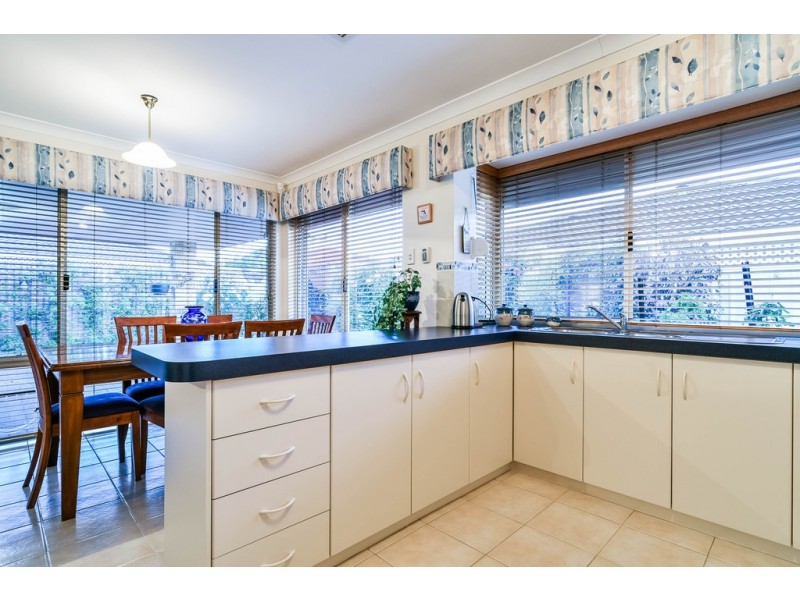 60 Salesian Court, Queens Park WA 6107