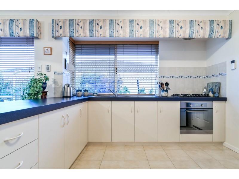 60 Salesian Court, Queens Park WA 6107