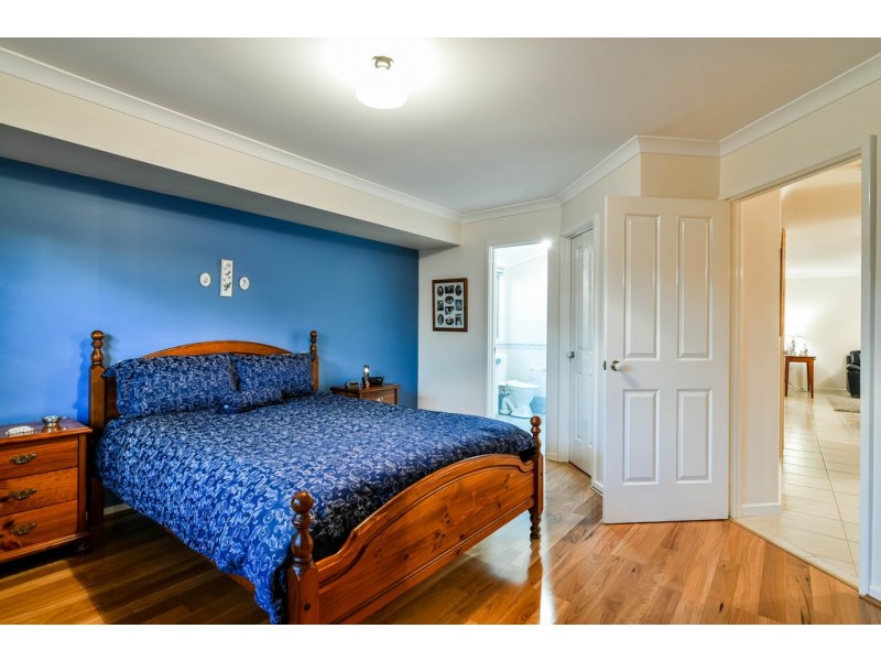 60 Salesian Court, Queens Park WA 6107