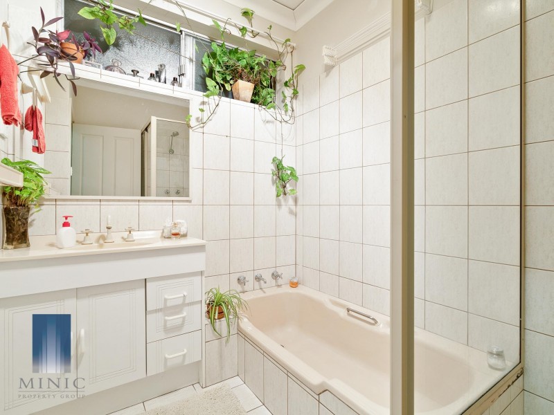 4 Apsley Road, Willetton WA 6155