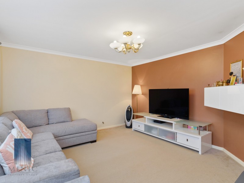 244 Wharf Street, Queens Park WA 6107