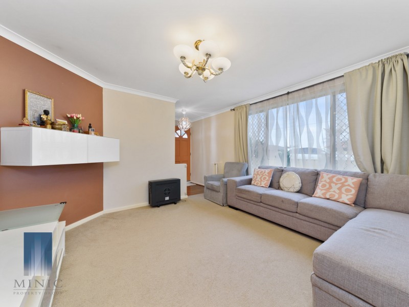 244 Wharf Street, Queens Park WA 6107