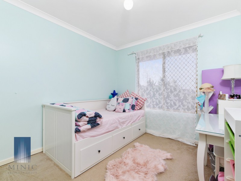 244 Wharf Street, Queens Park WA 6107
