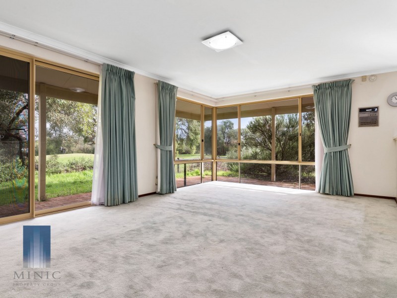 12 Pinot Terrace, The Vines WA 6069