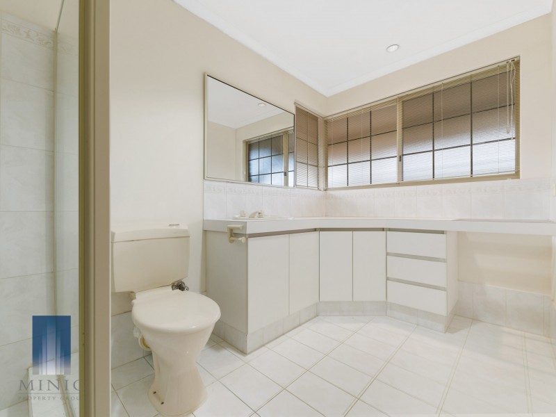 12 Pinot Terrace, The Vines WA 6069