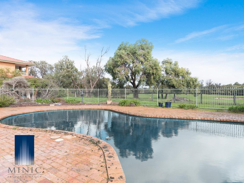 12 Pinot Terrace, The Vines WA 6069