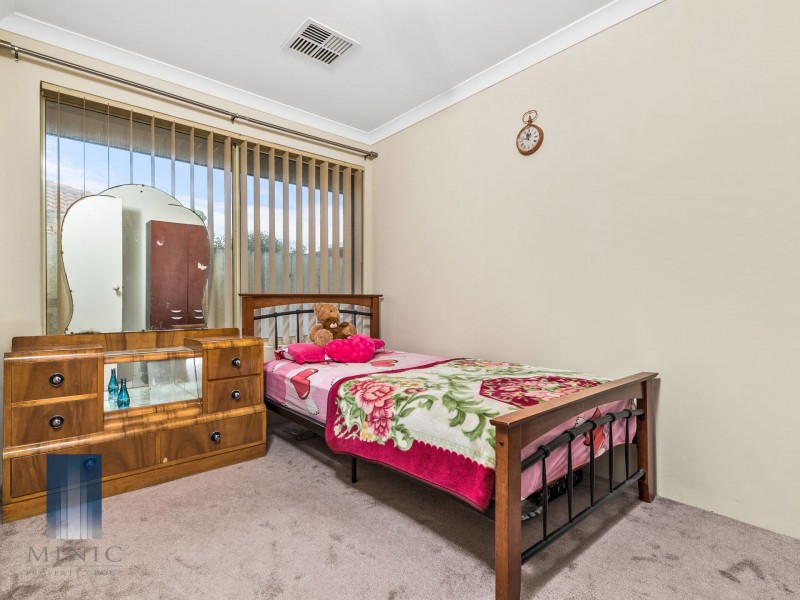 5A Barber Place, Riverton WA 6148