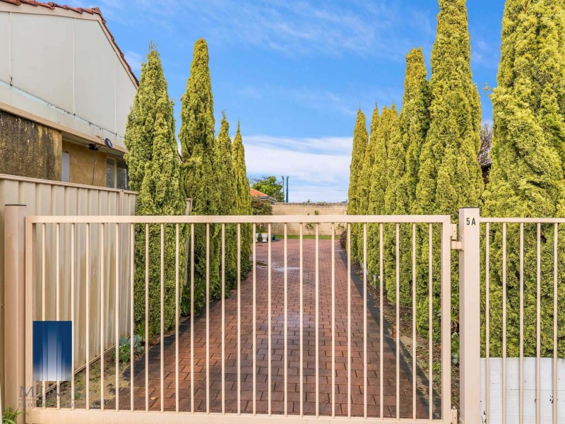 5A Barber Place, Riverton WA 6148