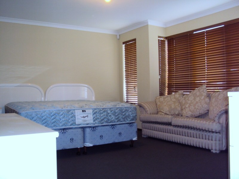 305 Tapper Road, Atwell WA 6164