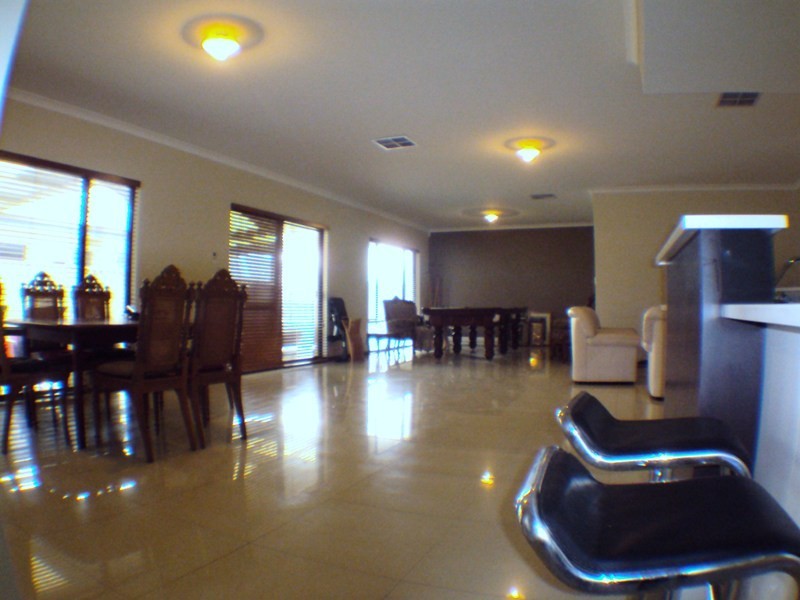 305 Tapper Road, Atwell WA 6164