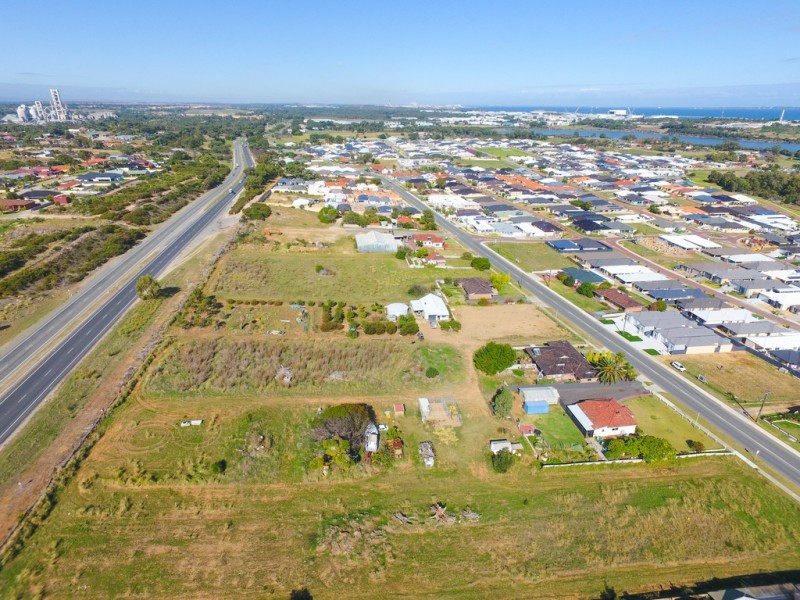 584A Rockingham Road, Munster WA 6166