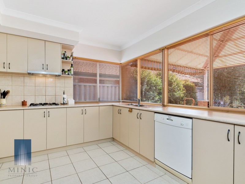 48A Mosaic Street East, Shelley WA 6148