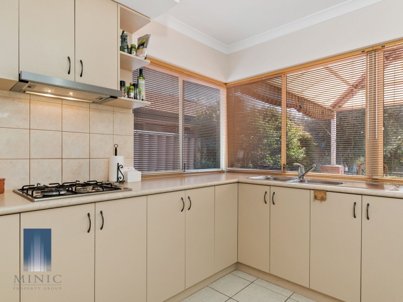 48A Mosaic Street East, Shelley WA 6148