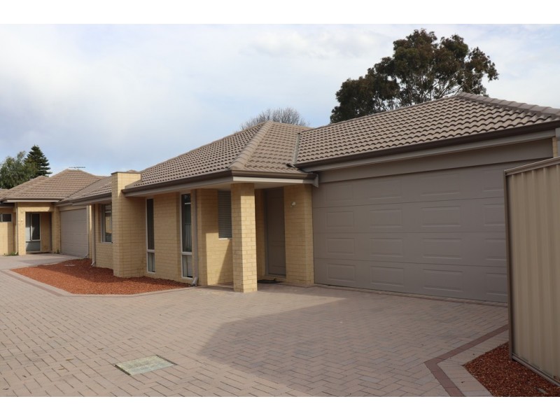 14B Lowth Road, Beckenham WA 6107