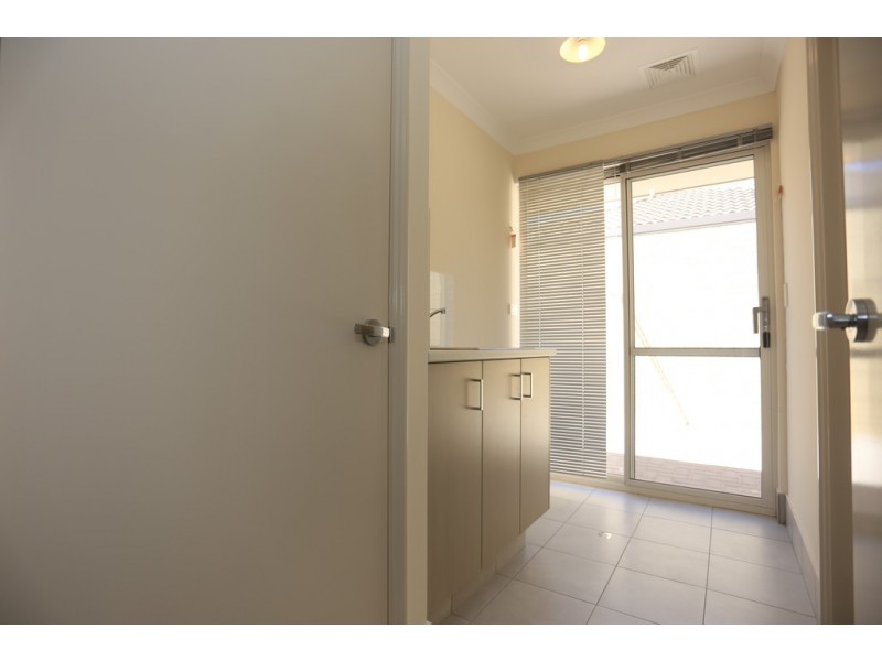 14B Lowth Road, Beckenham WA 6107