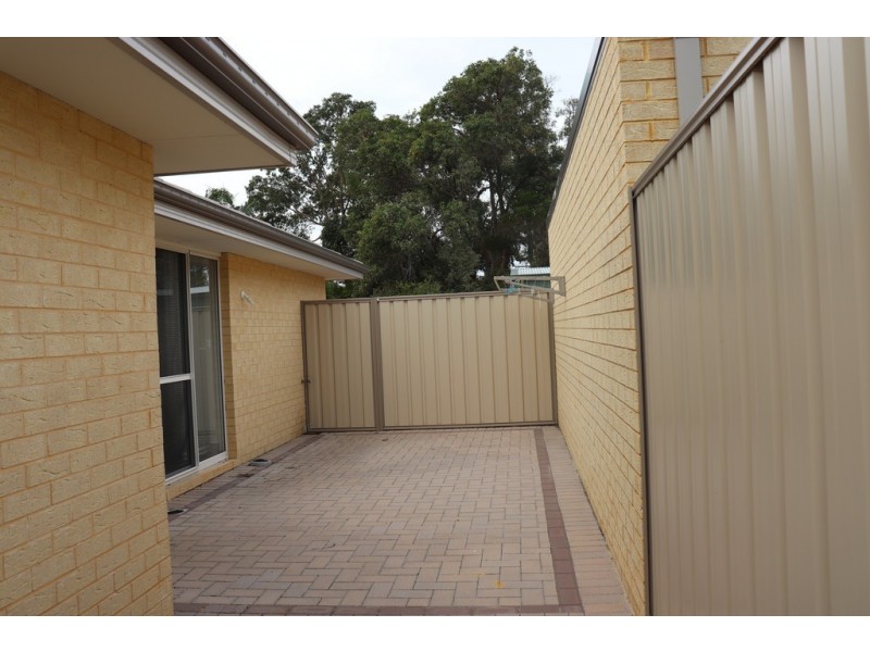 14B Lowth Road, Beckenham WA 6107