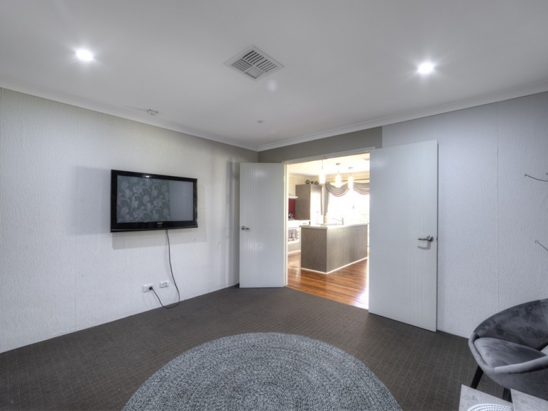 22A Challis Road, Armadale WA 6112