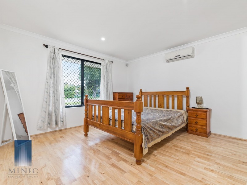 1/32 Cross Street, Queens Park WA 6107