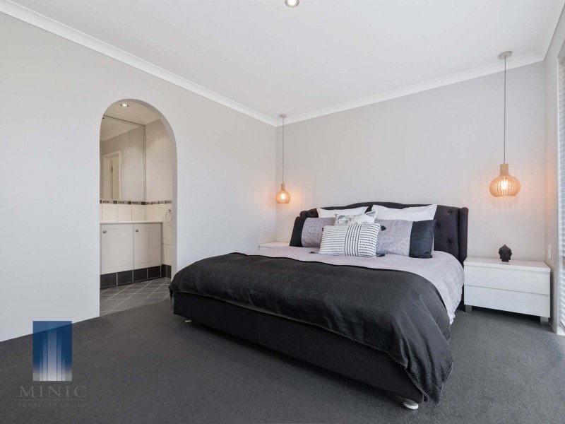 6 Gledhill Way, Leeming WA 6149