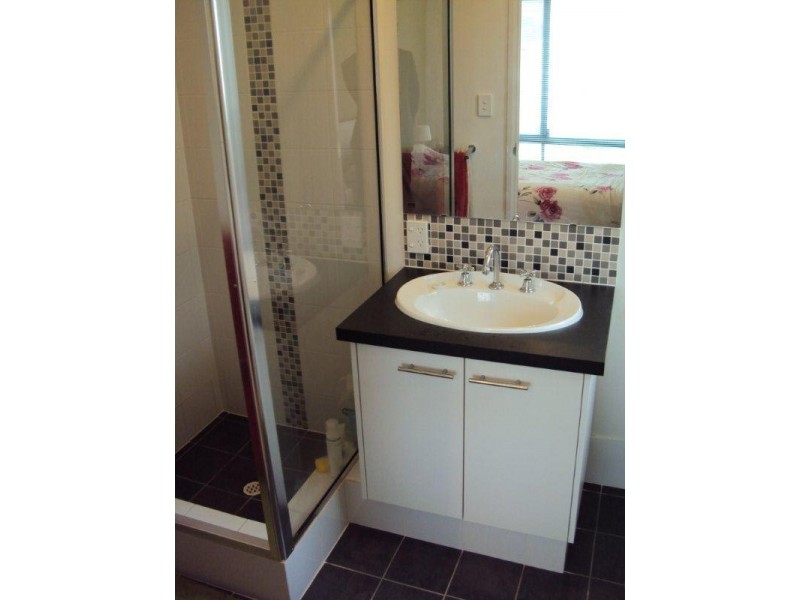 24 Farnaby Lane, Beckenham WA 6107