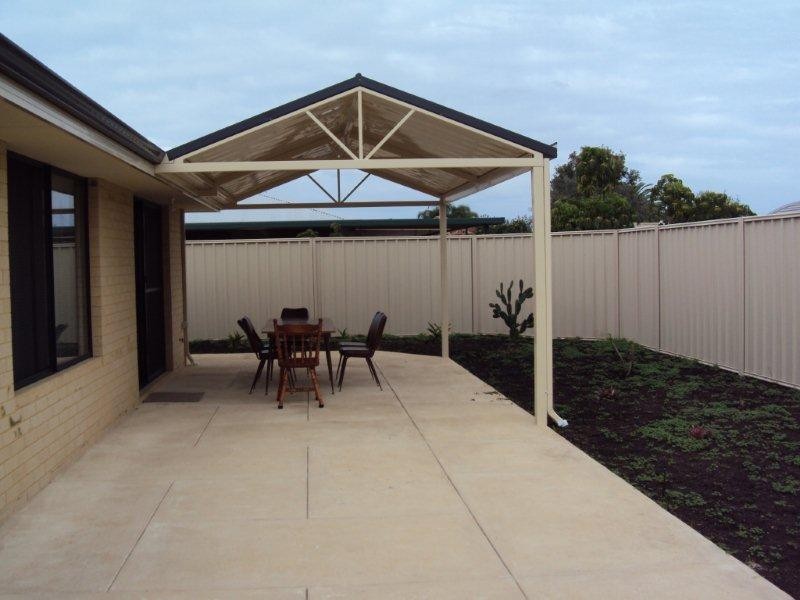 24 Farnaby Lane, Beckenham WA 6107