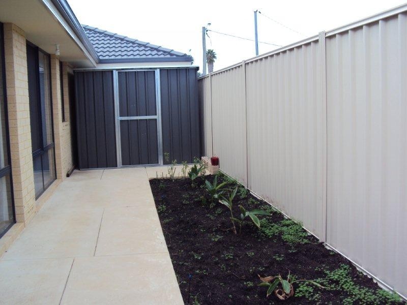 24 Farnaby Lane, Beckenham WA 6107