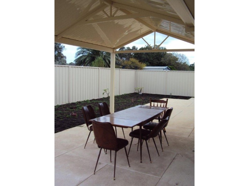 24 Farnaby Lane, Beckenham WA 6107
