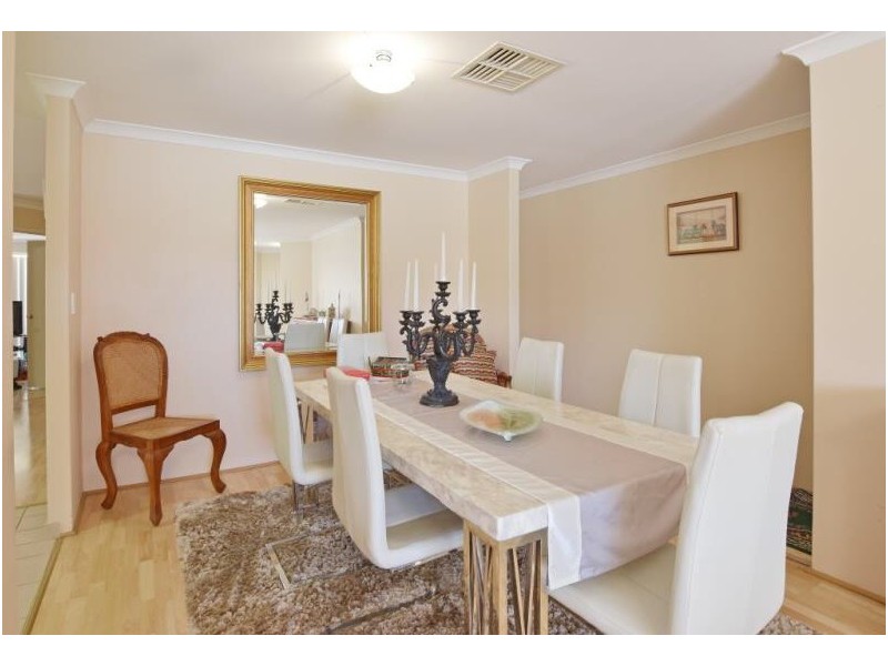 23 Monroe Turn, Success WA 6164