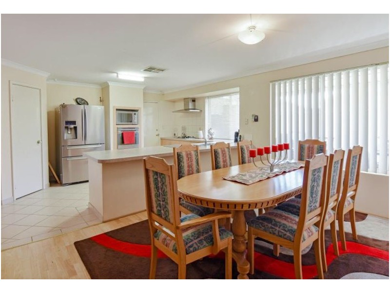 23 Monroe Turn, Success WA 6164