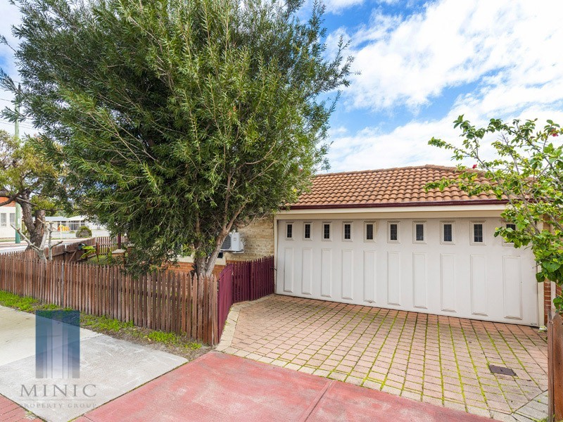 329 Belmont Avenue, Cloverdale WA 6105