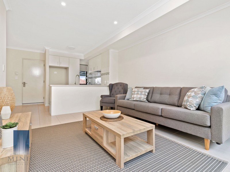 3 and 15/7 Birdwood Road, Melville WA 6156