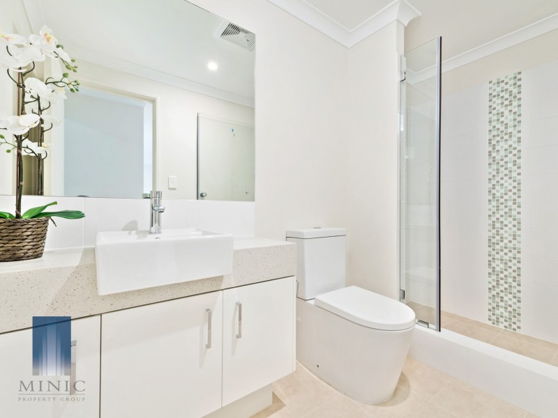 3 and 15/7 Birdwood Road, Melville WA 6156