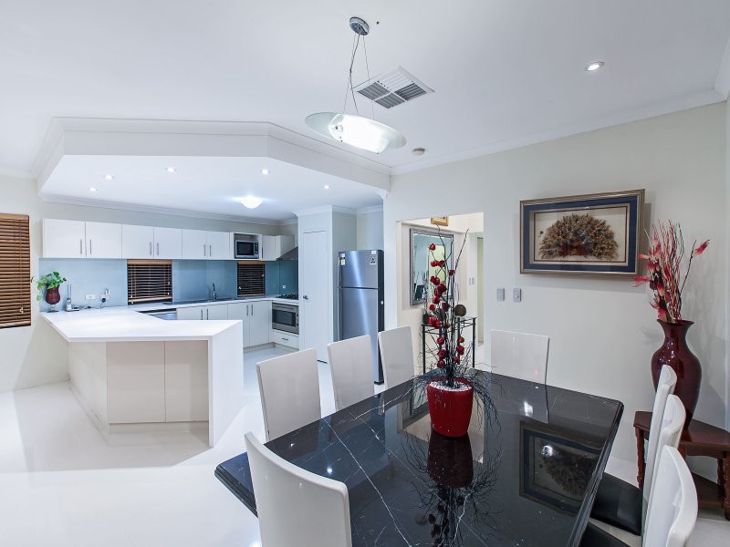 43 Herald Avenue, Willetton WA 6155