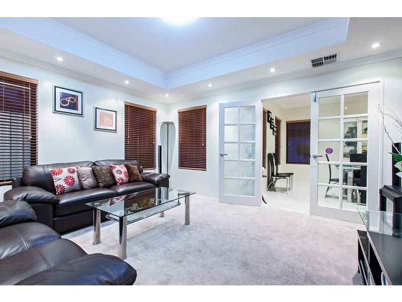 43 Herald Avenue, Willetton WA 6155