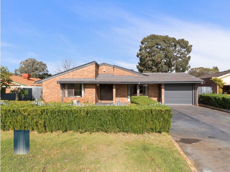 28 Gracechurch Crescent, Leeming WA 6149